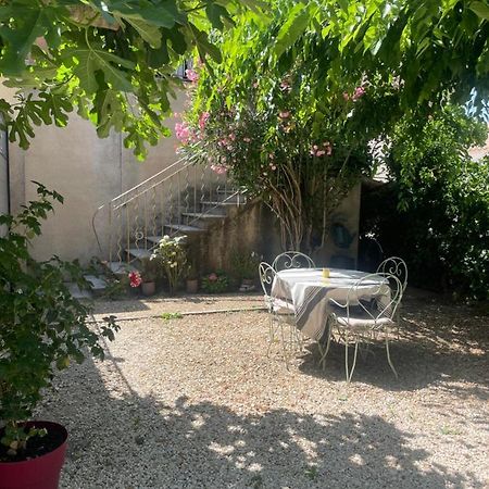 Appartement Avec Jardin En Ville LʼIsle-sur-la-Sorgue Екстериор снимка